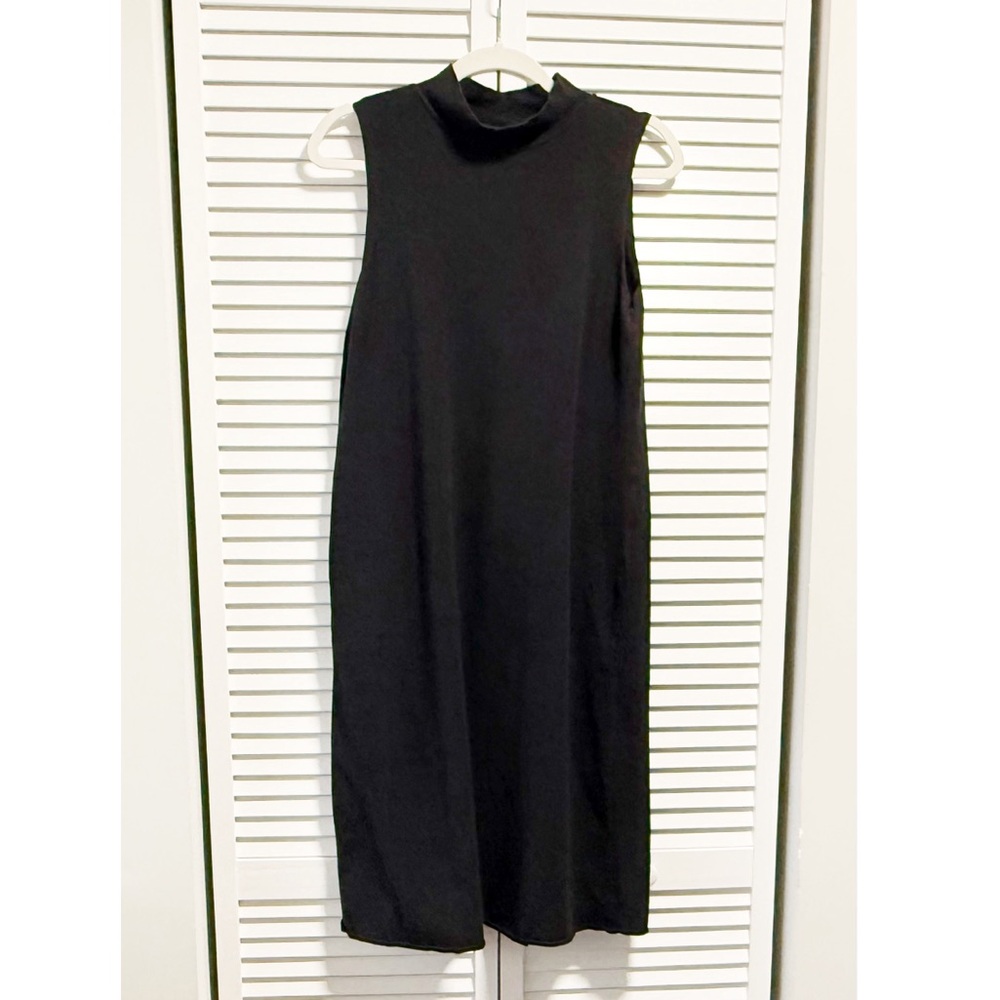 Liz Claiborne Sleeveless Mock Neck Black Dress – Petite Medium